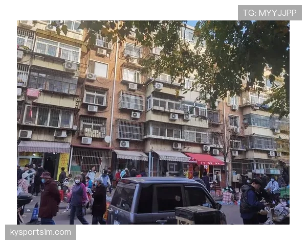 庞伟上场像走红毯，赛后像去排队买煎饼的隔壁男