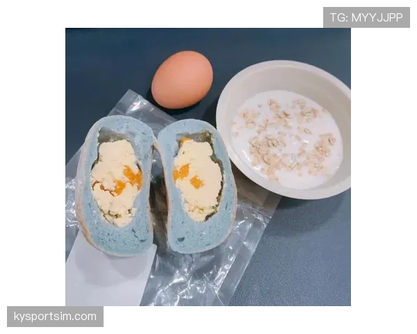 小威退役后晒出的日常：凌晨四点健身房打卡，早餐是金箔煎蛋配蛋白粉