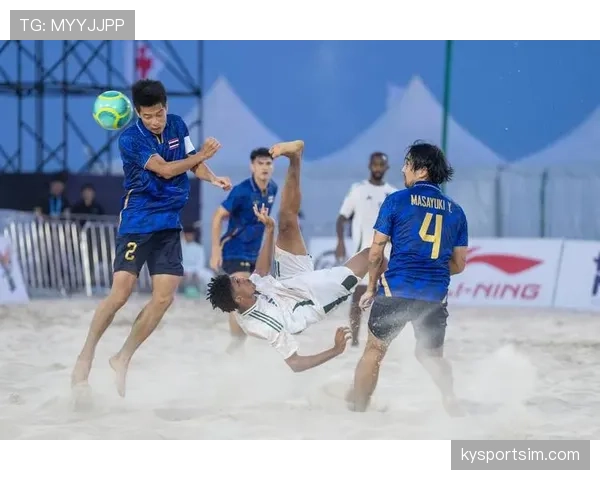 沙滩足球规则中为何允许手抛球直接射门？